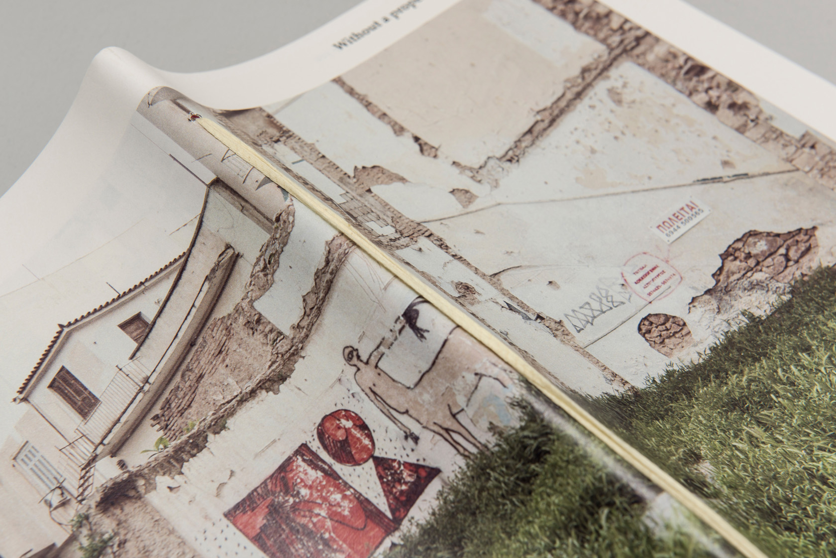 Without a proper noun